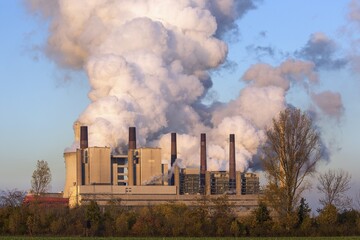RWE Power AG, Neurath power plant, lignite-fired power plant, steaming chimneys, coal exit, Neurath, Rhenish lignite mining area, North Rhine-Westphalia, Germany