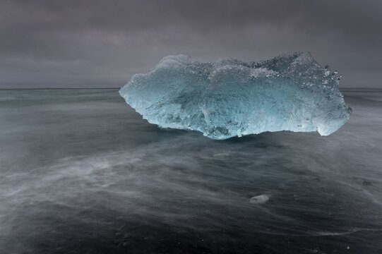 Icebergs on the beach of the Joekulsarlon glacier lagoon, South Iceland, Europe