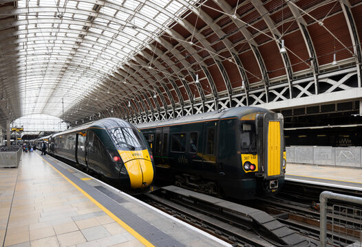 Paddington, London, England, United Kingdom, 7th July 2025, GWR Great Western Railways 802 and 387 Class Train at Paddington Station