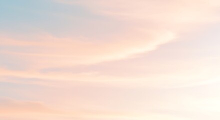 Obraz premium Soft Pastel Sky with Wispy Clouds in Gentle Light