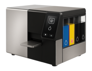 Color label printer with an integrated inkjet system and large ink reservoirs for a food processing factory