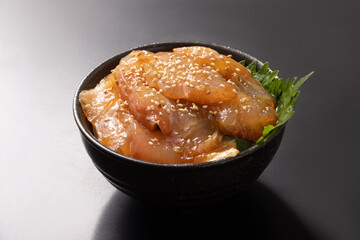 真鯛　漬け丼