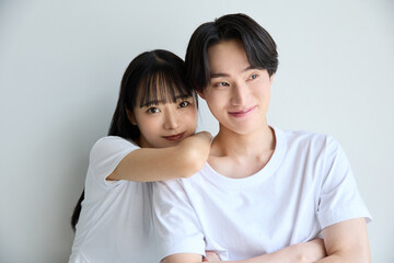 アジアの若い男女の美容に関するポートレート © K-Angle