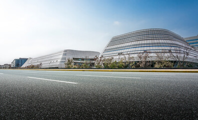 Obraz premium Contemporary Architectural Marvel with Sleek Lines and Open Space