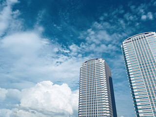 快晴の青空とツインタワー【2】