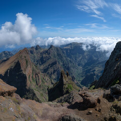 Obraz premium Pico do Arieiro to Pico Ruivo (Madeira)