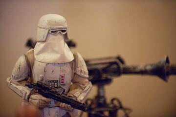 Naklejka premium Snowtrooper toy model on August 5, at 2025 Comicon El Salvador, showcasing detailed white armor