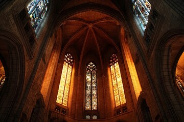 A good-looking photo must suit you