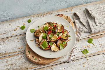Eggplant with lemon and purslane