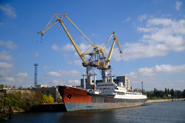 Fototapeta premium ship building in Mykolaiv Ukraine