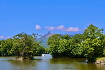 Obraz premium 大沼と駒ヶ岳・大沼国定公園（北海道・七飯町）