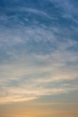 Fototapeta premium 夏の空 夕暮れの時の空と雲60