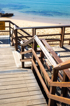 the new blackbutt steps leading to Little Bay beach