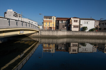 日本、大阪市、城市、西日本、橋、風景、青空、水、街道、建築、写真素材