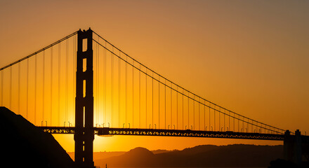 Obraz premium Golden Gate Bridge at Sunset
