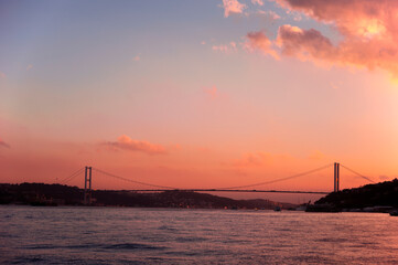 Obraz premium Bosphorus Bridge (July 15 Martyrs Bridge) evening