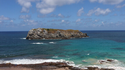 Ilha do Leão próximo a praia do Leão em Noronha