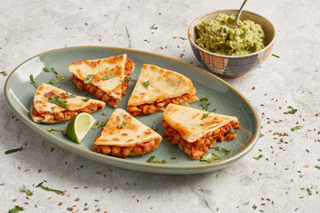 Spelt tortillas with salsa and chickpeas