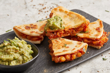 Spelt tortillas with salsa and chickpeas