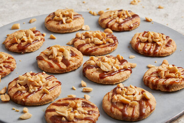 Oat cookies with coconut and caramel