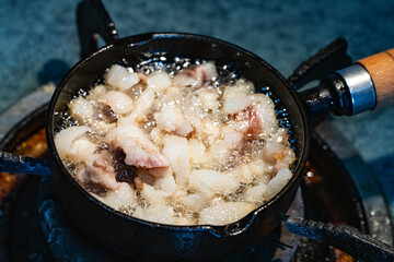 Rander Lard With Small Black