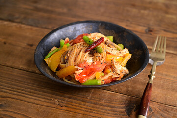 夏野菜のトマトパスタ