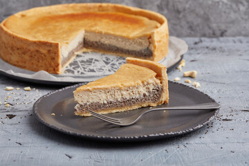 Cheesecake with poppy seeds