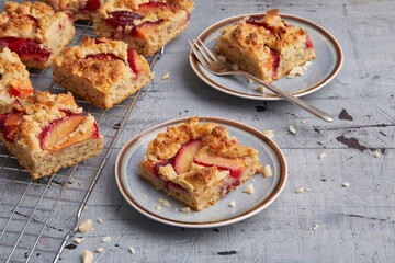 Plum crumble cake