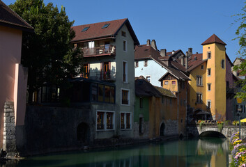 Fototapeta premium Lac d'Annecy, canaux centre-ville