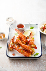 Shrimp skewers with fresh lime	and sauce