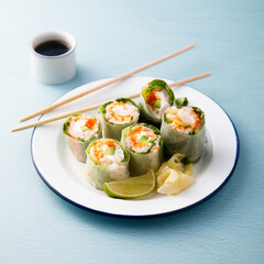 Fresh rolls with shrimps