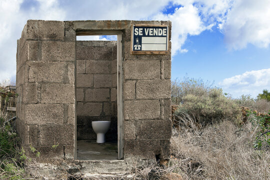 Spain, Tenerife, abandoned unfinished building