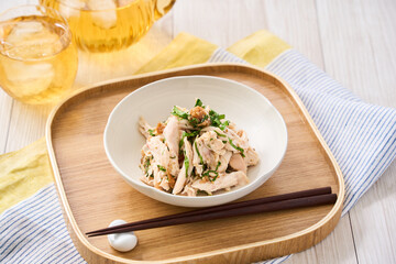 鶏胸肉の梅しそ和え｜さっぱりヘルシーな夏の副菜