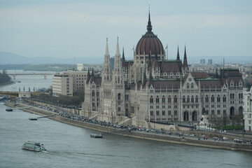 Naklejka premium ハンガリー_ブダペスト_ブダ城から見る国会議事堂