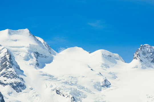 Swiss Alps with the peaks Piz Zup&ograve;, Piz Argient and Crast Aguzza, seen from Morteratsch Valley - Bernina range, Switzerland