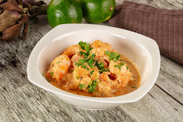 Prawn in white cream sauce