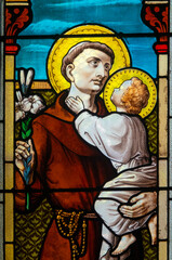 Fototapeta premium Saint Anthony of Padua holding Jesus