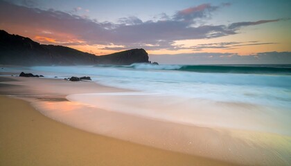 Fototapeta premium Ocean waves with coastal mist