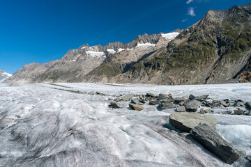 Mittelmor&auml;ne auf dem Gro&szlig;en Aletschgletscher, Schweiz