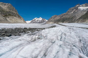 Mittelmor&auml;ne auf dem Gro&szlig;en Aletschgletscher, Schweiz