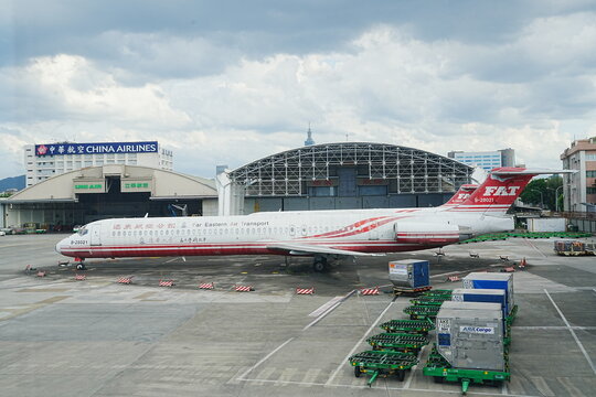 Far Eastern Air Transport (FAT) Aircraft in Taiwan - 遠東航空 FTA FAT 台湾の航空会社 