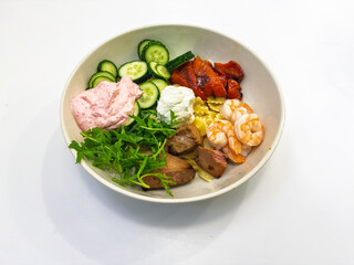 Clean eating office lunch bowl farfalle grilled tuna shrimp cucumbers arugula roasted peppers Philadelphia cheese top view