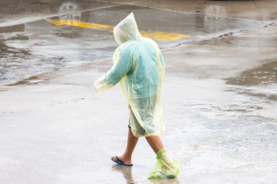 is that a rain plastic bag IT! 6-Mil Visqueen Bags Tarps Clear Covers (Small, Medium, Large) You will enjoy your rainy walks with your handbag safely and with fun Plastic Bag Rain Jacket Images