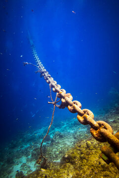 rusty chain underwater while scuba diving Cura&ccedil;ao