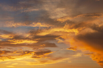 Fototapeta premium 夏の空 夕暮れの時の空と雲150