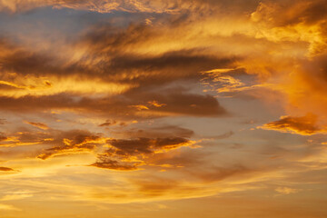 Fototapeta premium 夏の空 夕暮れの時の空と雲148