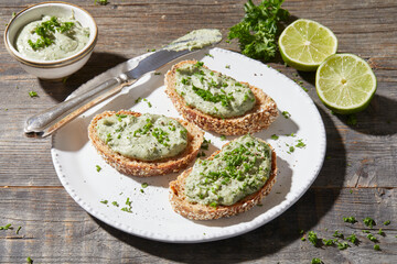 Chlorella spread on bread slices