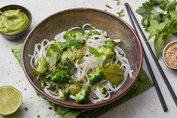 Thai pesto with glass noodles