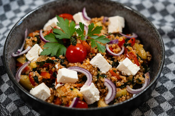 Bulgur Weizen Salat mit Schafskäse