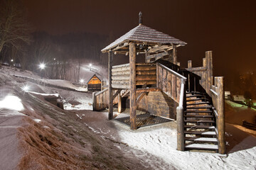 Ogród Baśni i Legend na Zapopradziu w Muszynie zimą